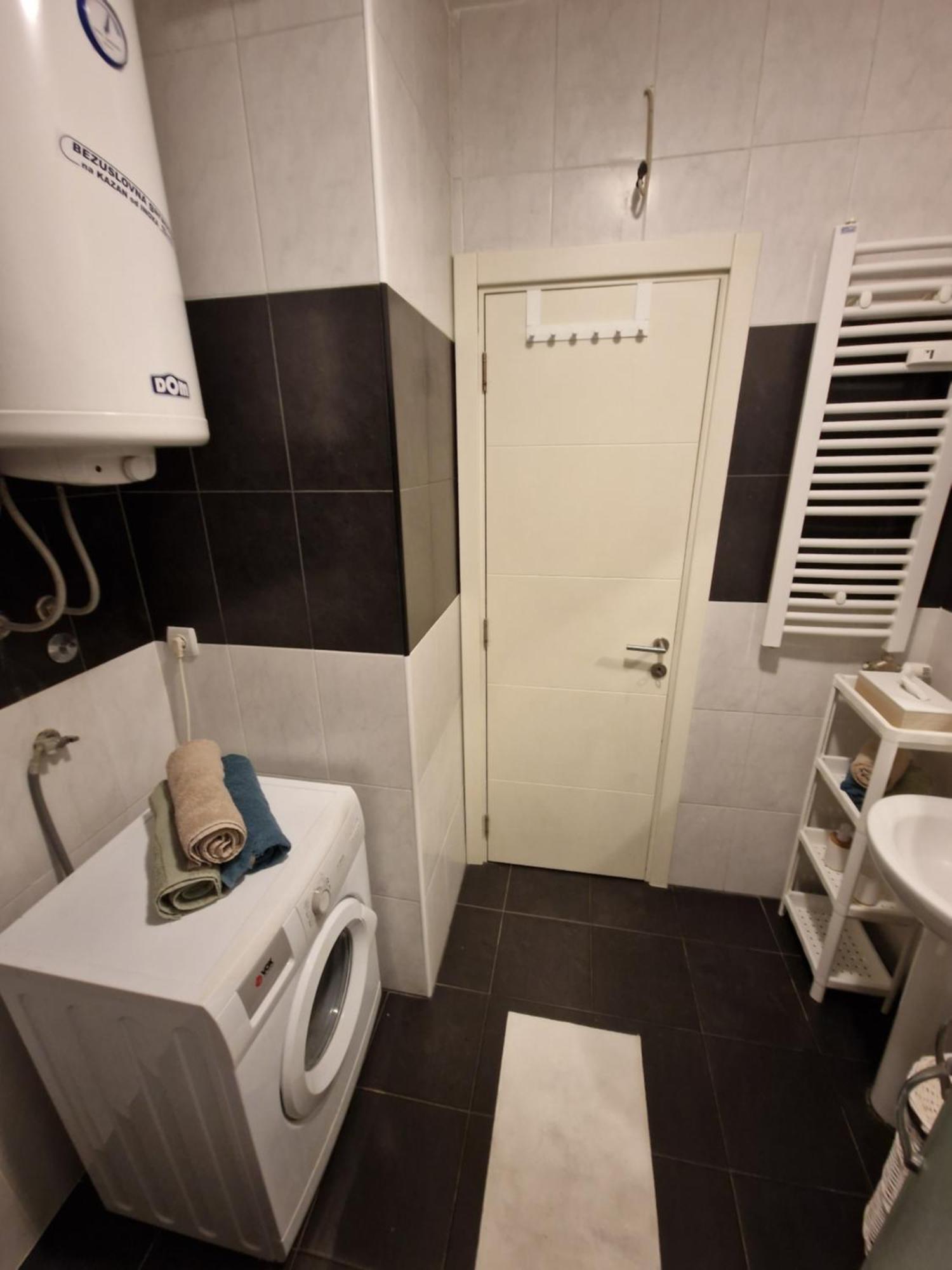 Anamarie Apartment, Free Parking, Belgrade, Center, Srb Apartment *