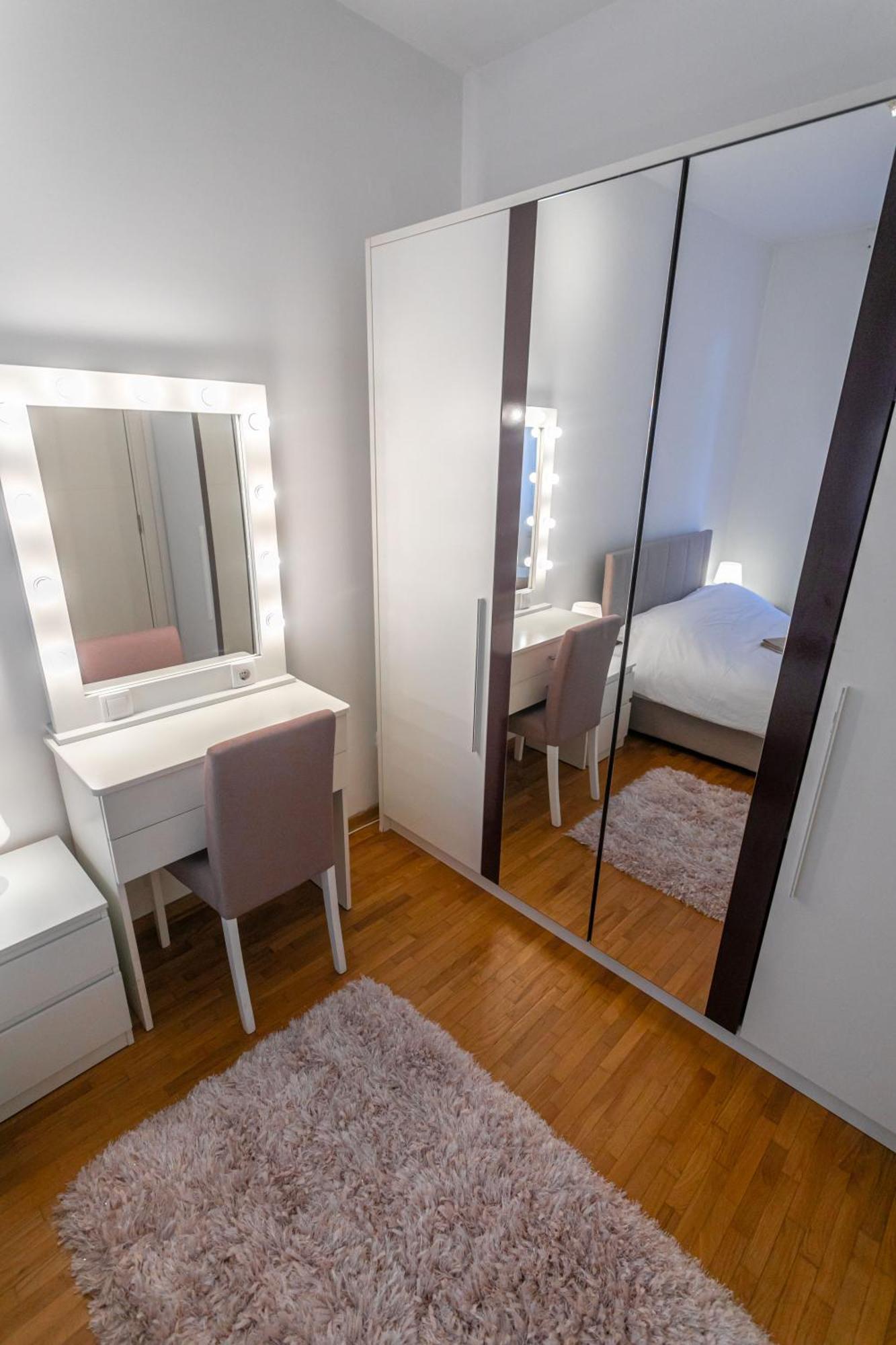 Anamarie Apartment, Free Parking, Belgrade, Center, Srb Apartment *